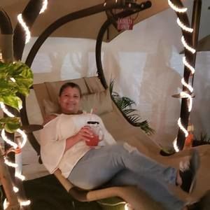 Meet your Posher, Luz